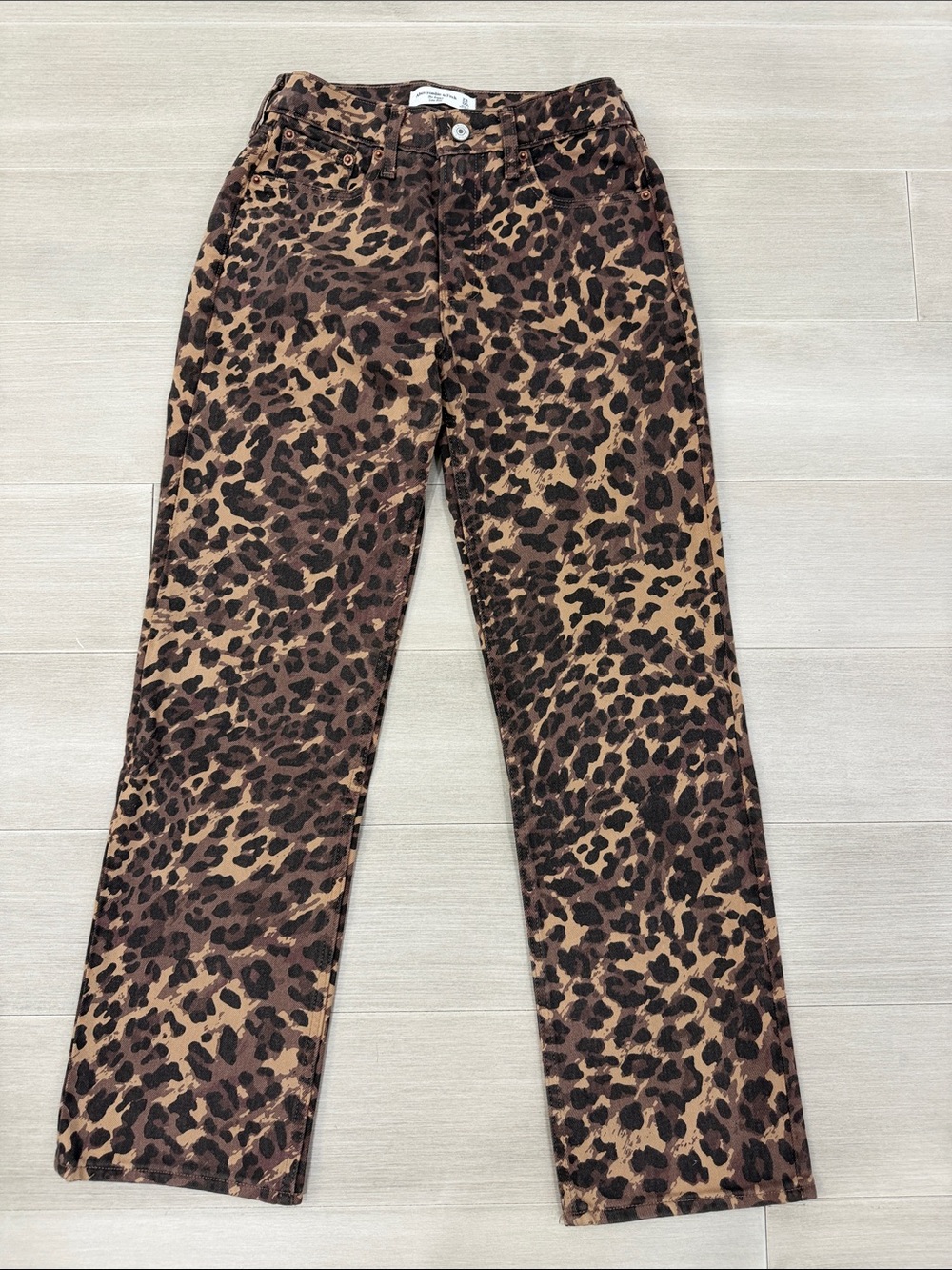 Abercrombie & Fitch Leopard Print Women’s “The Baggy Low Rise”